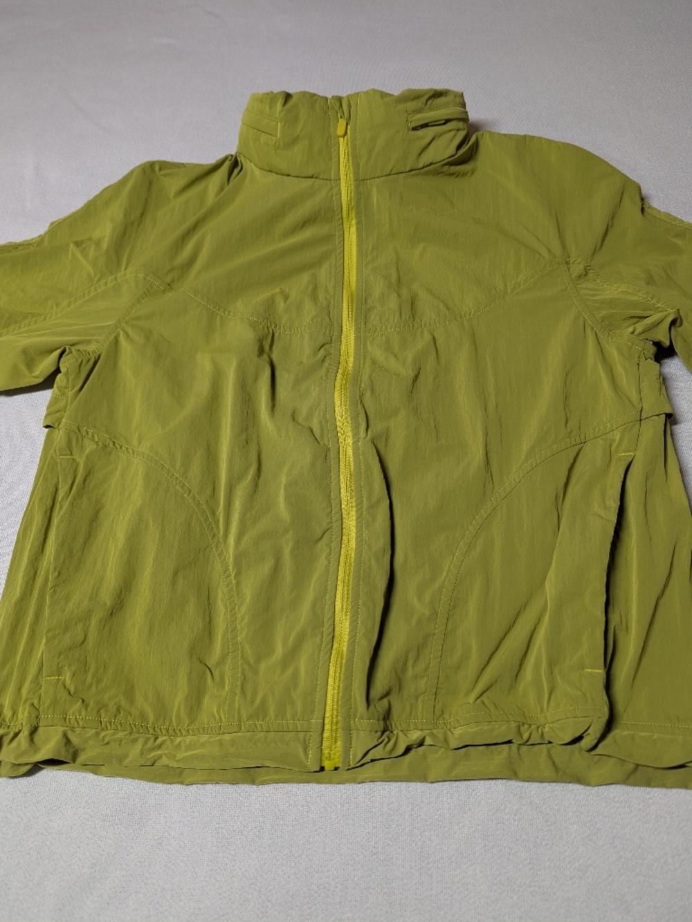 Lululemon Lightweight Hooded Jacket - Size 4